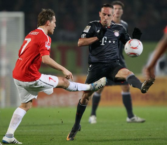 尔的重新合 尔的重新合